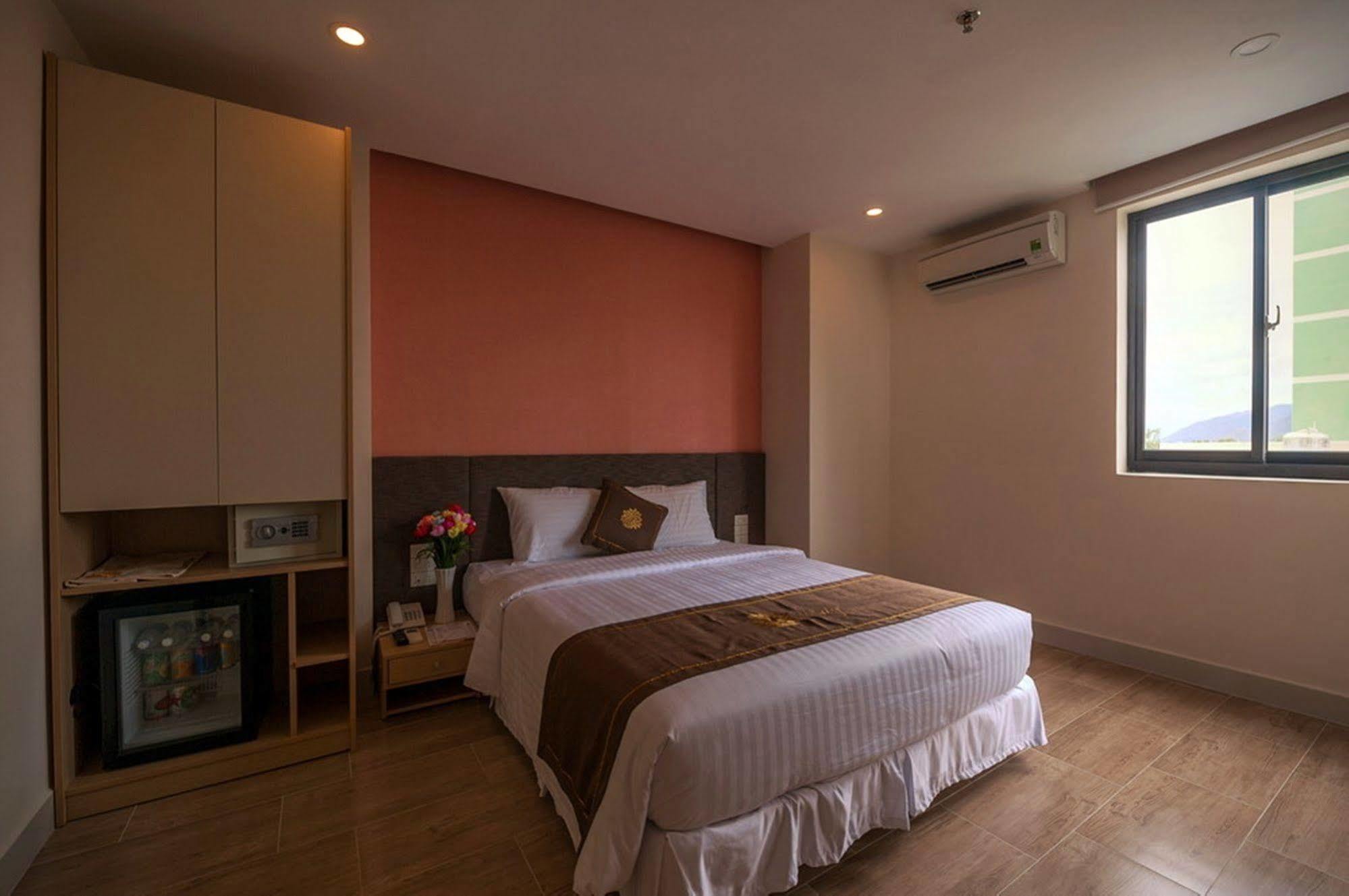 Khách sạn Cúc Tùng Nha Trang Ngoại thất bức ảnh